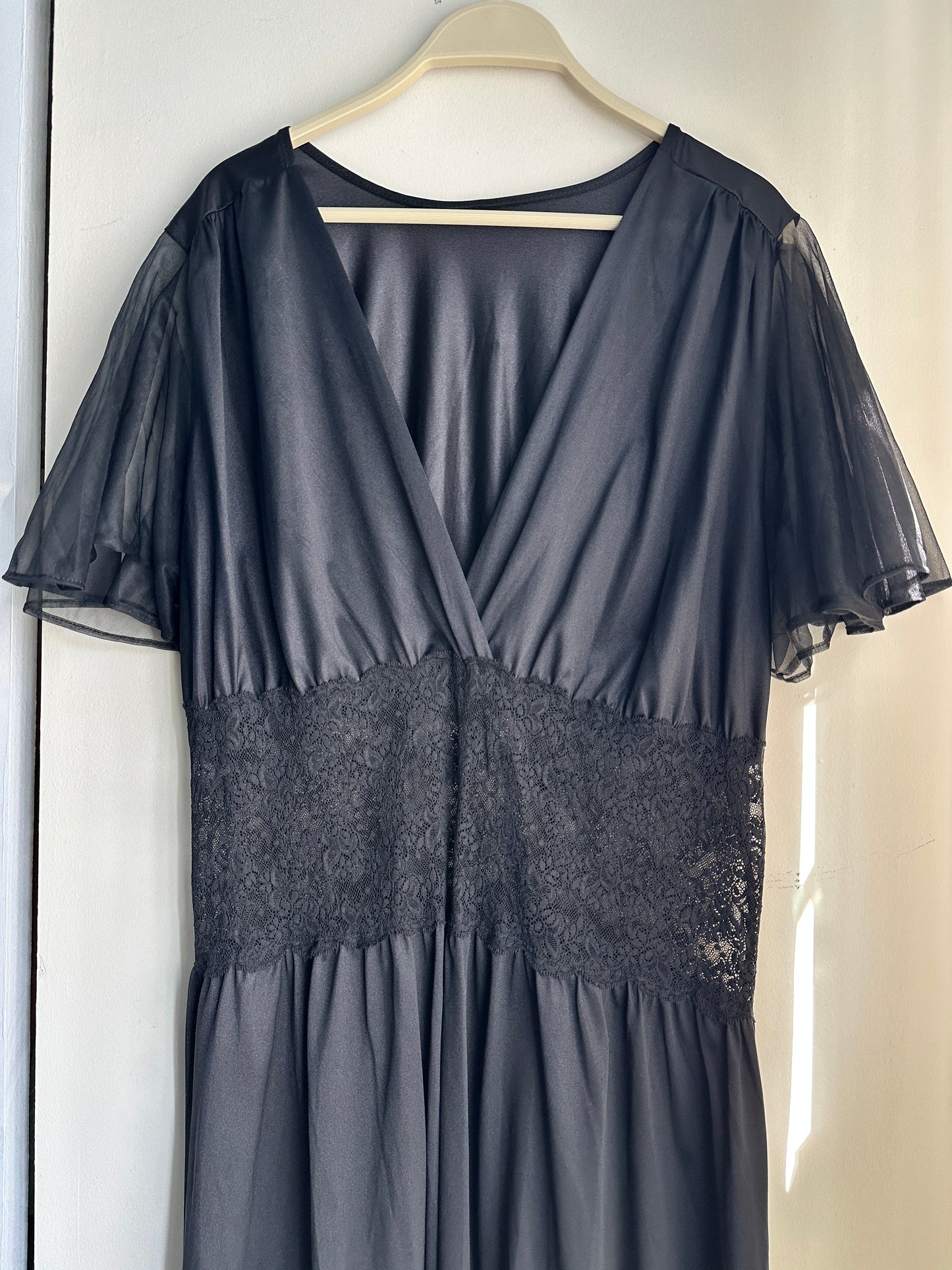 Vintage Black Lace Flutter Sleeve Maxi - L/XL