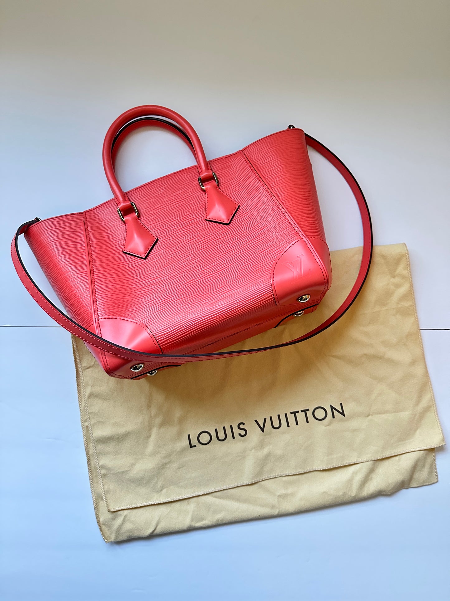 Louis Vuitton Epi Leather Phenix PM Bag