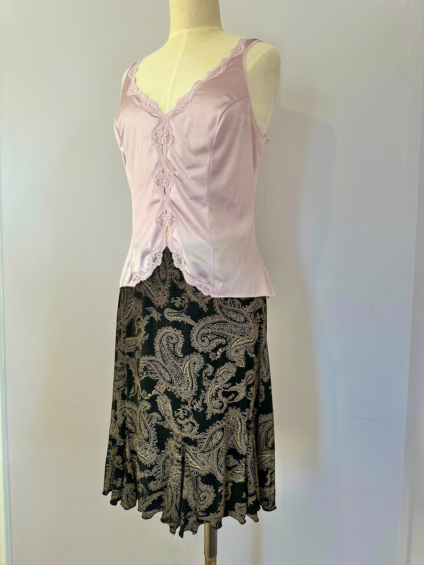 Black Paisley Ruffle Skirt sz. M