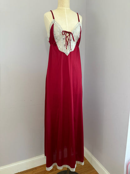 Vassarette Red Lace Maxi Slip Dres sz. S/M